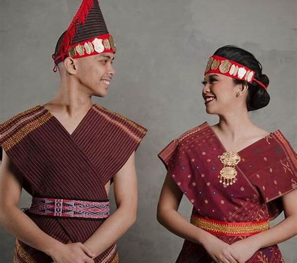 Pakaian Adat Pengantin Batak