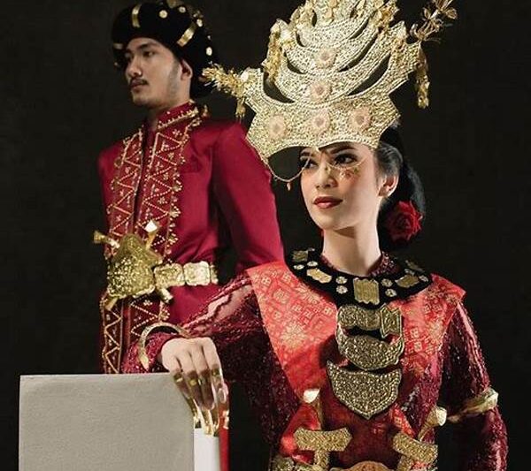 “aksesoris Tradisional Pernikahan Mandailing”