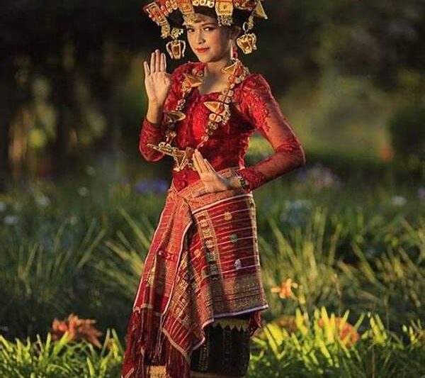 Riasan Pengantin Khas Karo