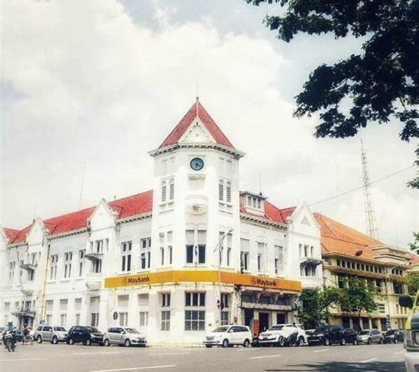 Warisan Arsitektur Kolonial Di Surabaya