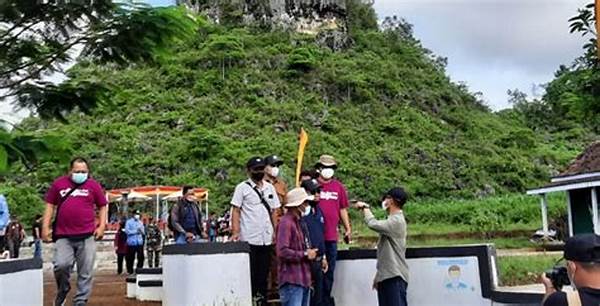 Menyusuri Pantai Perawan Indonesia