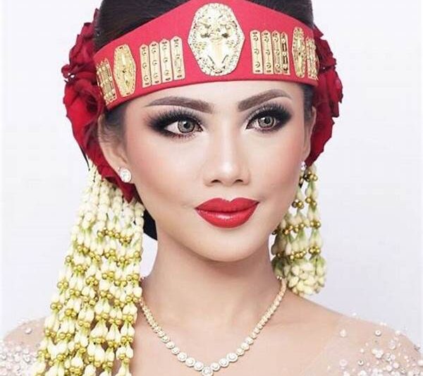 Mahkota Pengantin Adat Batak