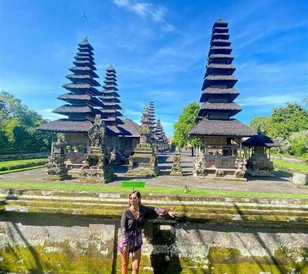 Pesona Arsitektur Pura Di Bali