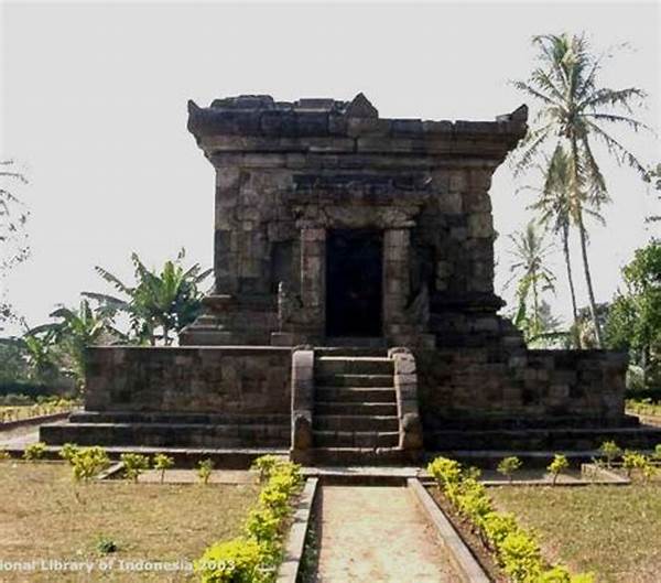 Keberadaan Candi Tertua Jawa